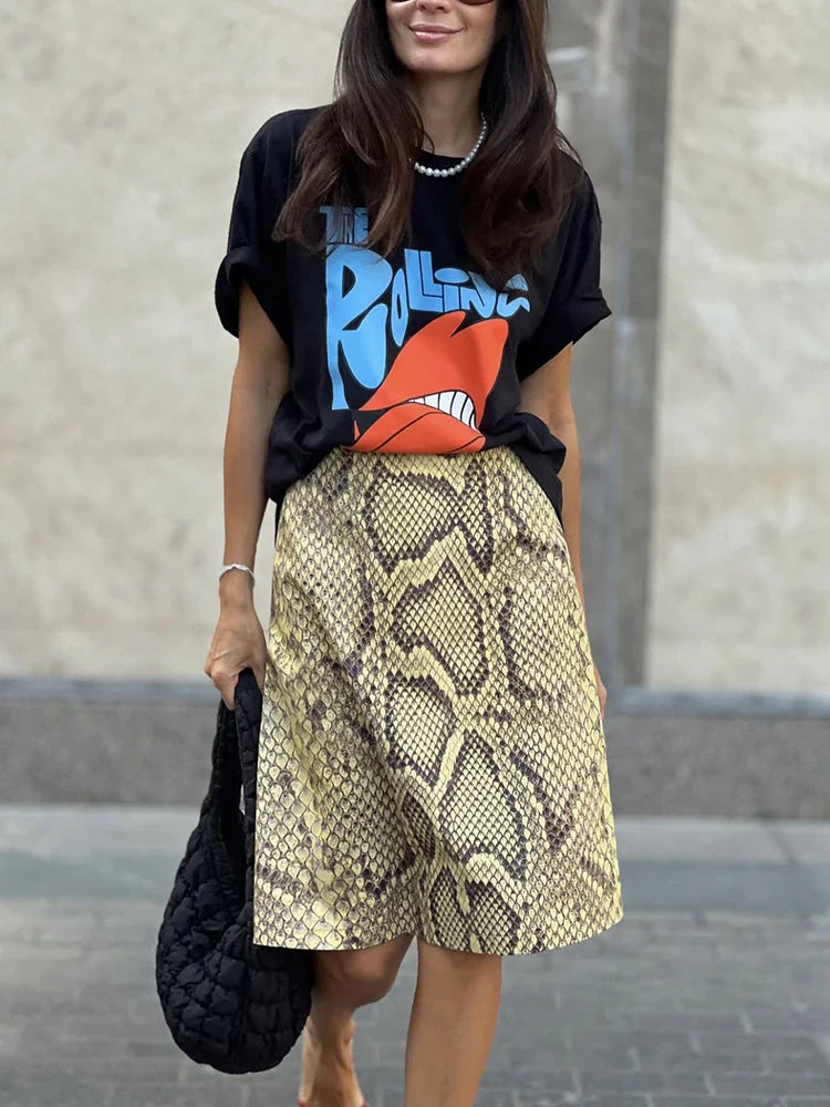 חצאית דגם נחש